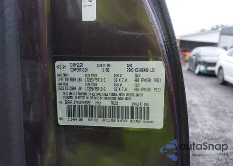 1997 Dodge Ram 1500 St из США, поврежденный, VIN 3B7HF13YXVG742322